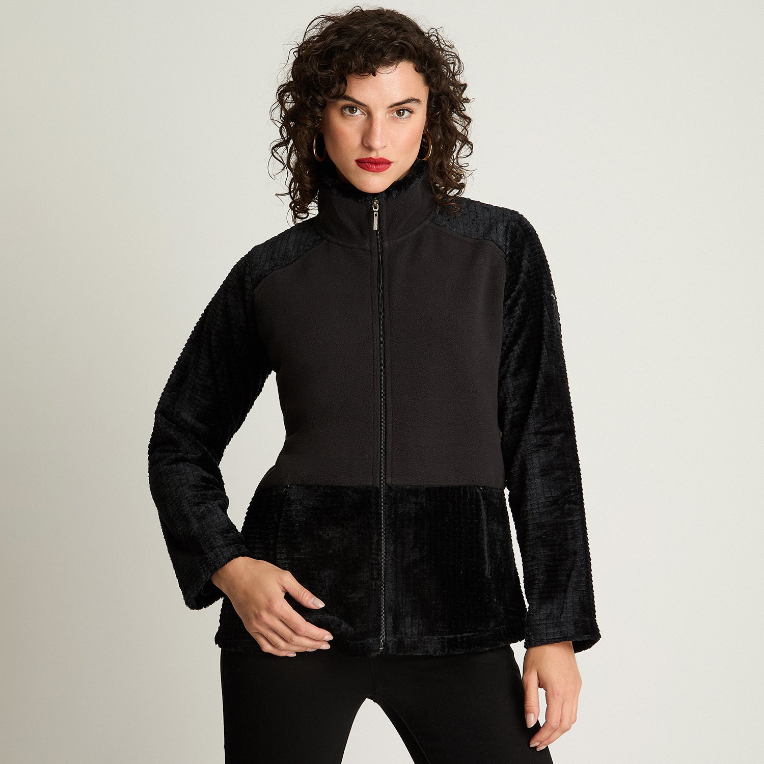 Polerón Polar Básico Negro Curvi