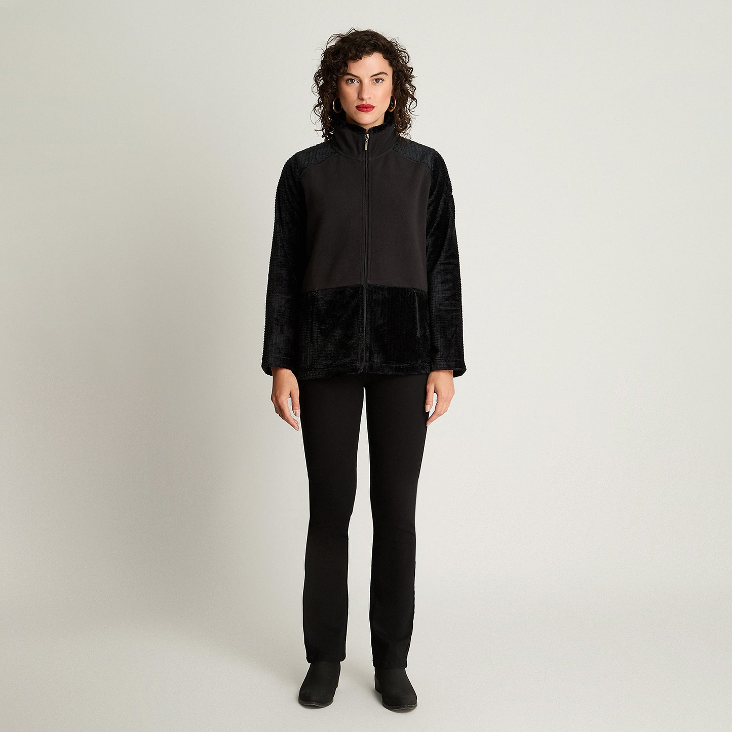 Polerón Polar Básico Negro Curvi