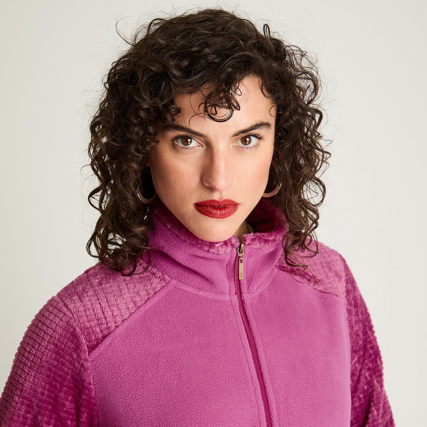 Polerón Polar Básico Magenta Curvi