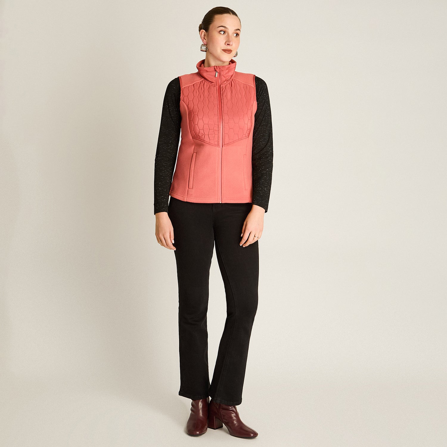 Poleron Polar Rosado Sin Mangas Elasticidad Baja Sin Forro Calce Normal Tela Punto