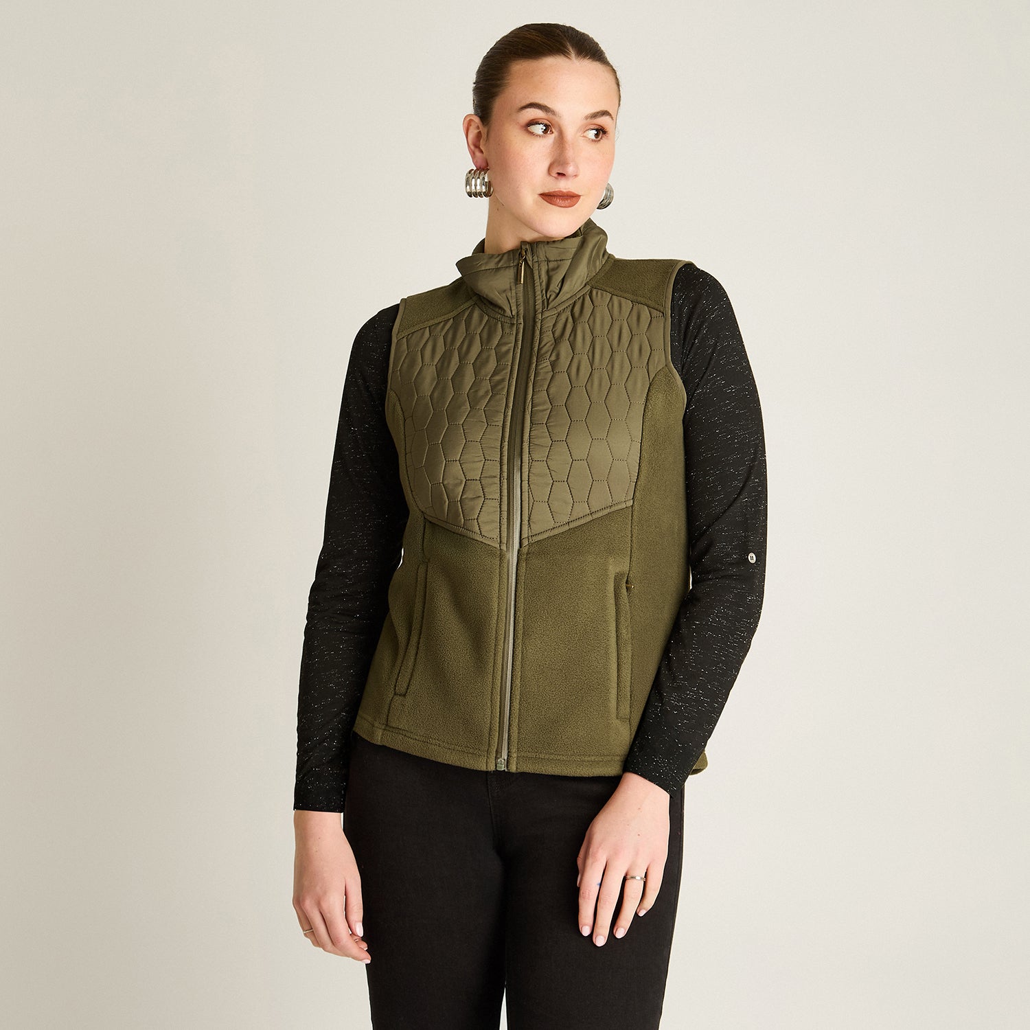 Poleron Polar Verde Sin Mangas Elasticidad Baja Sin Forro Calce Normal Tela Punto