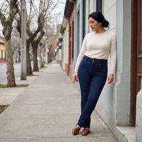 Jeans Straight Azul Marino lifestyle
