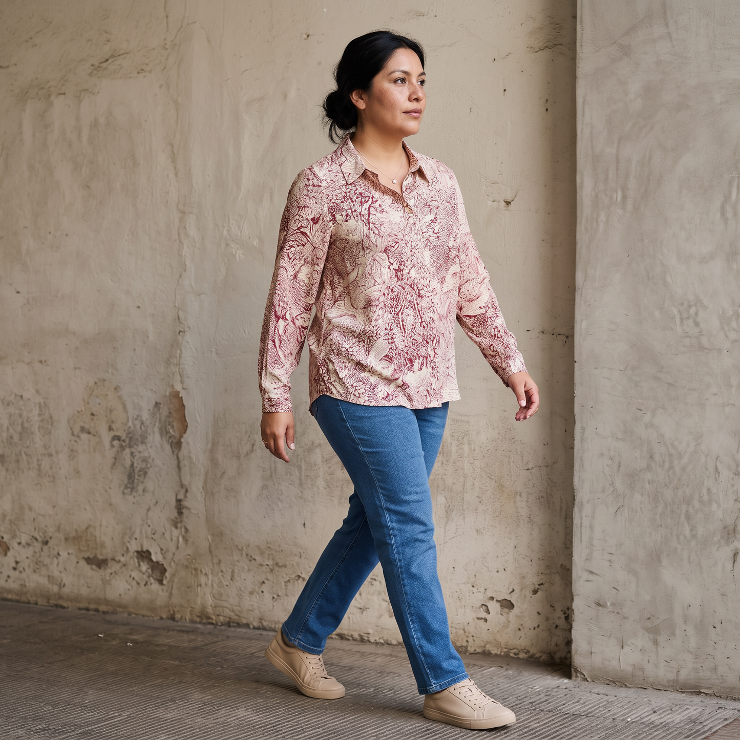 Blusa Manga Larga con Botones Rojo lifestyle
