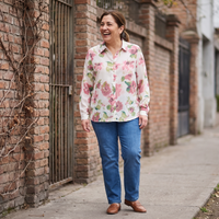 Blusa Manga Larga con Botones Rosado lifestyle