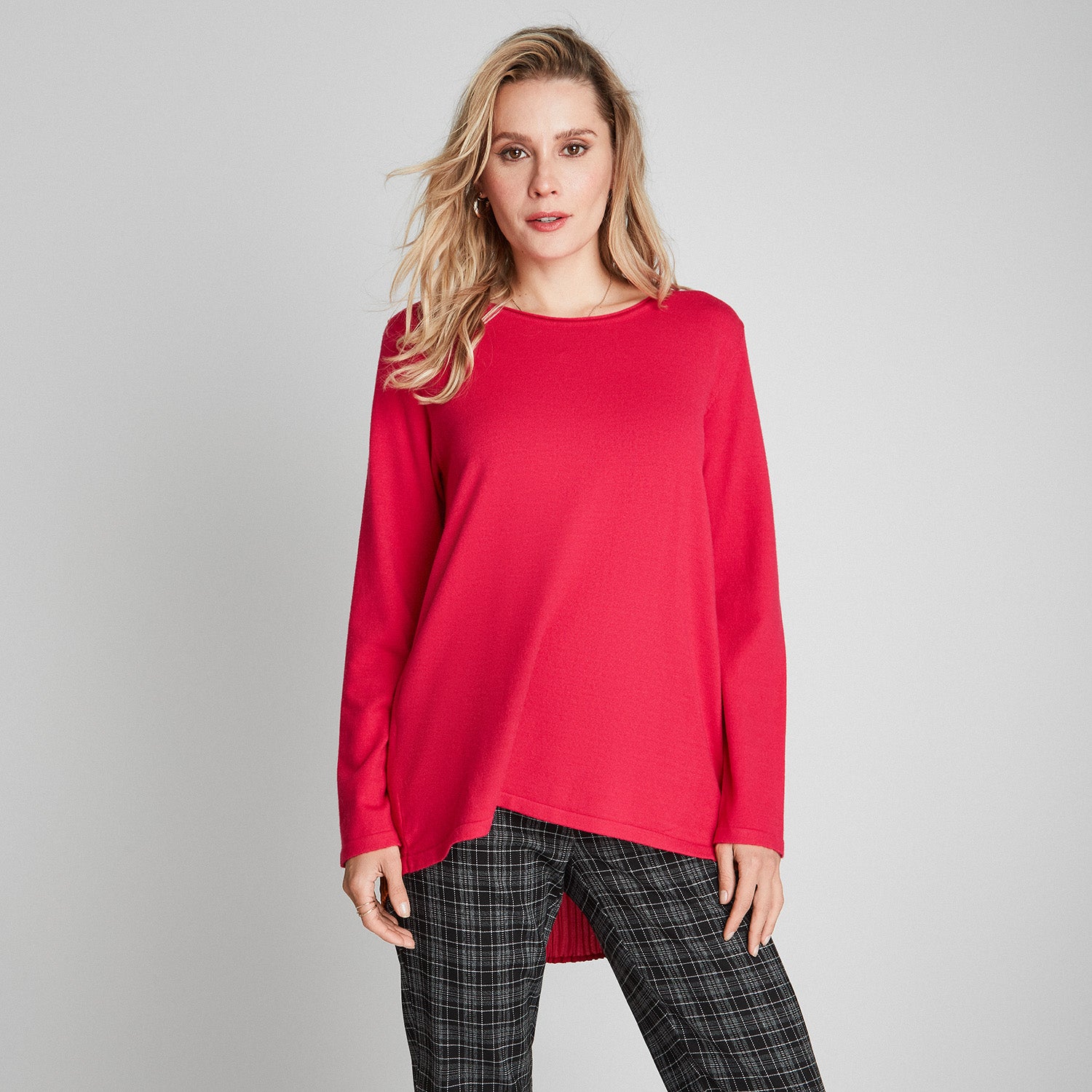 Sweater Cuello Redondo Con Espalda Plisada