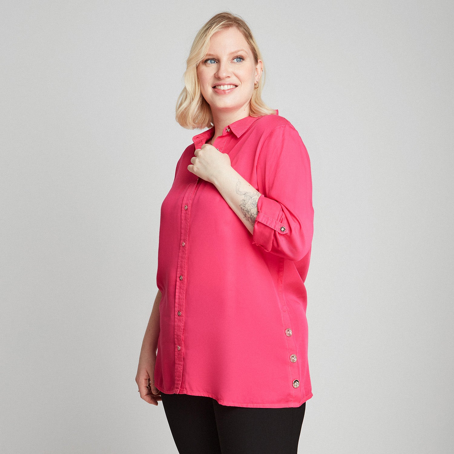 Blusa Fucsia Lyocell Manga Roll Up Con Botones Decorativos