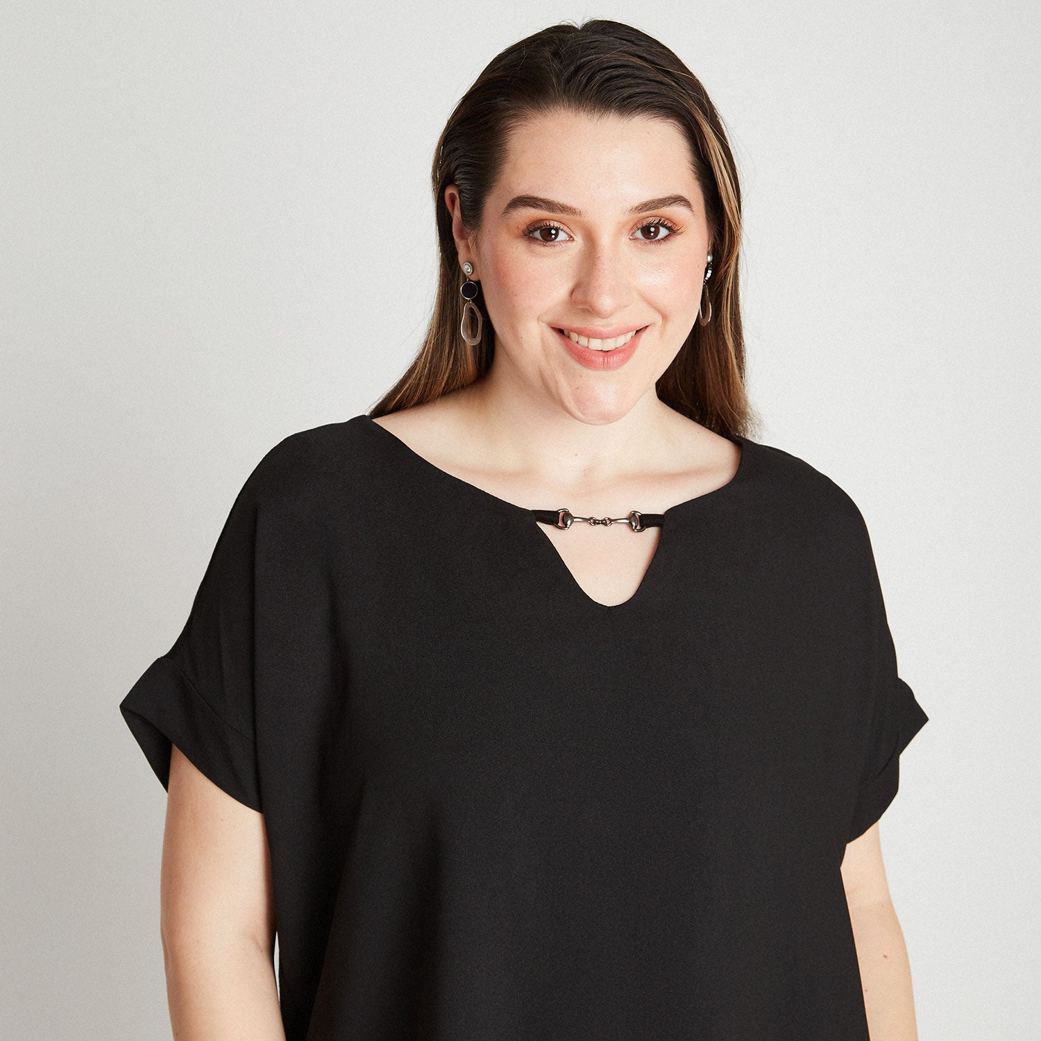 Blusa Frente Satin Detalle En Escote