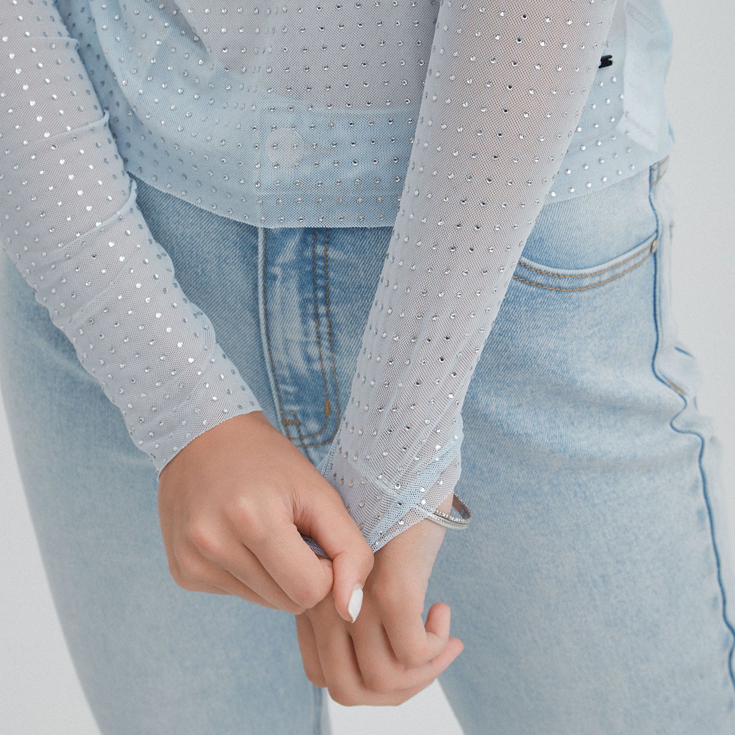 Polera Celeste mesh manga larga - Lorenzo di Pontti