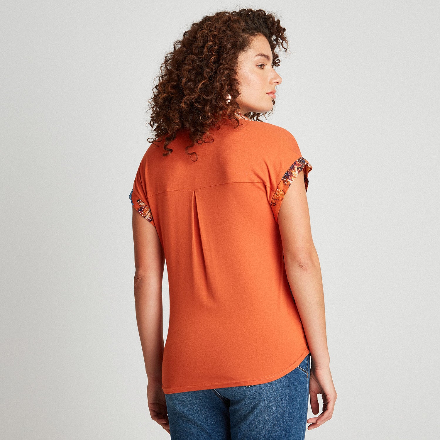 Polera Cuello Camisero Con Nudo Naranja