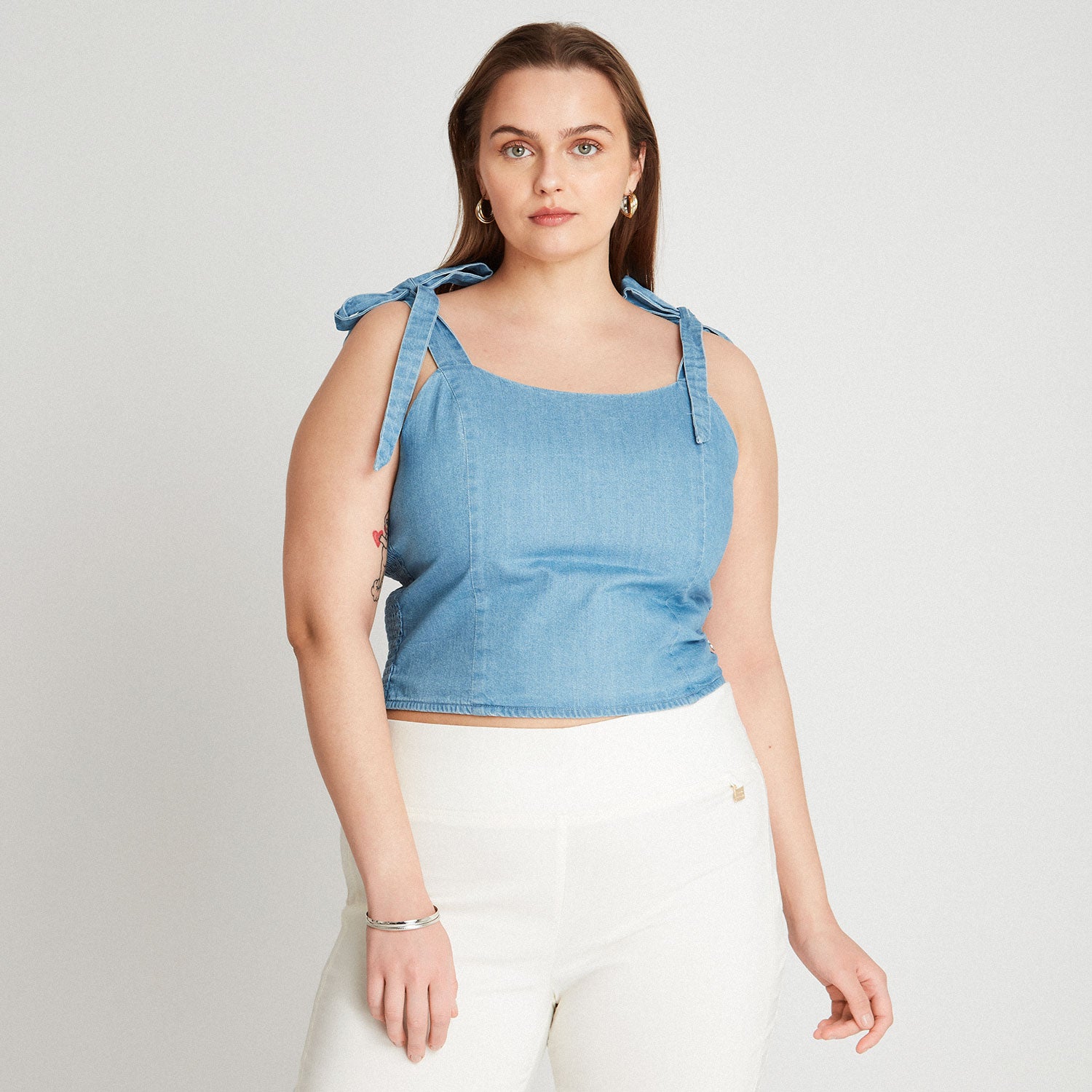 Top Denim Elástico En Espalda Celeste