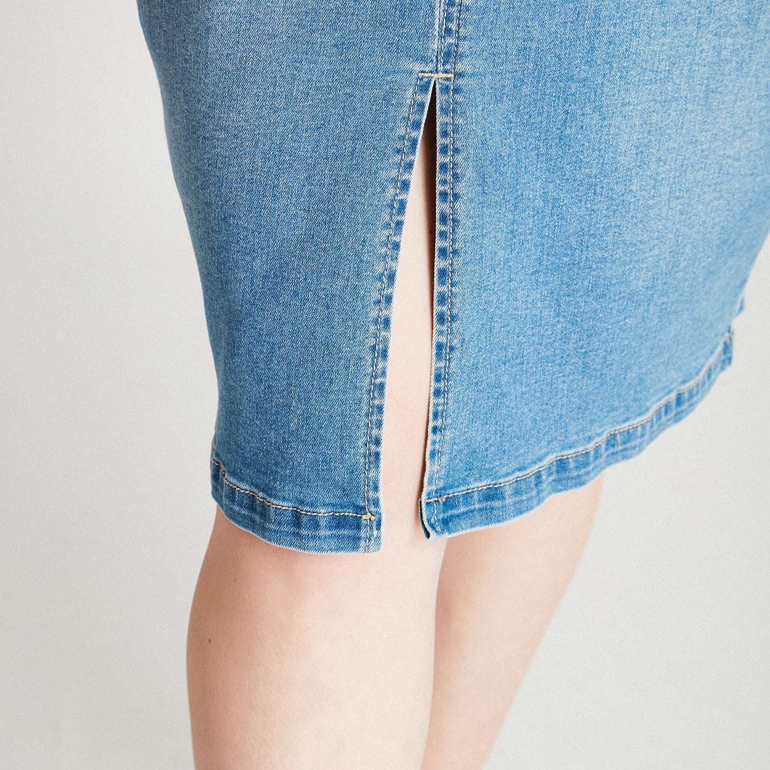 Falda Denim Abertura Frontal