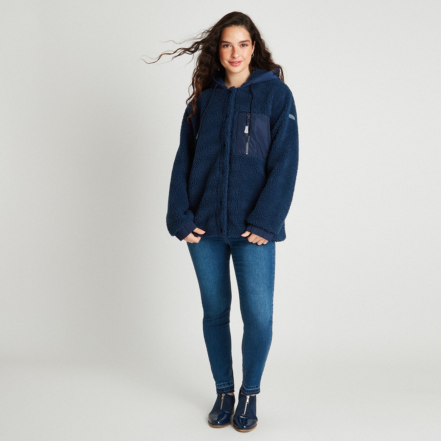 Polerón Sherpa Con Gorro Y Aplicación De Parka Azul