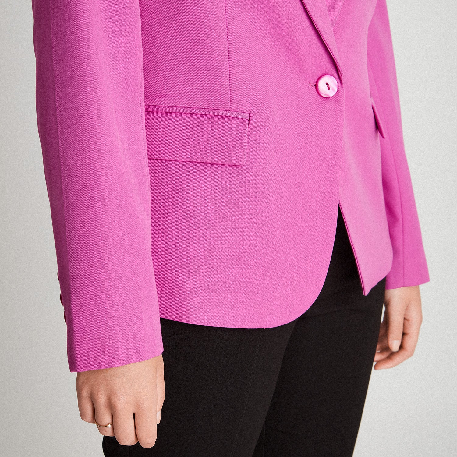 Blazer Manga Larga Un Botón Morado