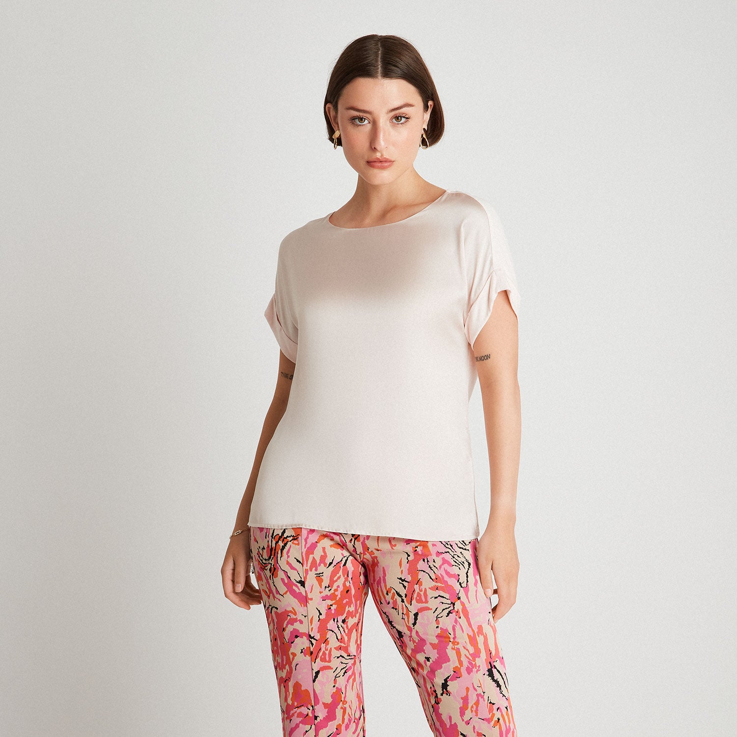 Polera Con Cuello Redondo Mix Fabric Arena