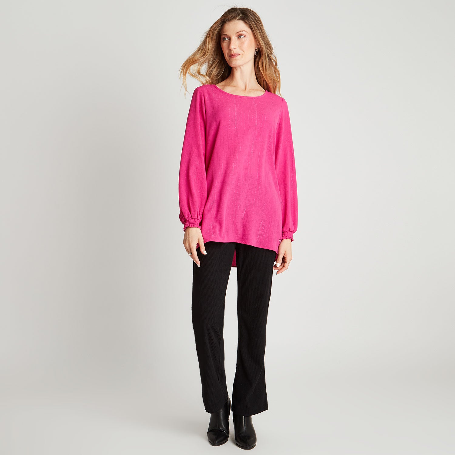 Blusa Manga Larga Con Detalle En Escote Fucsia