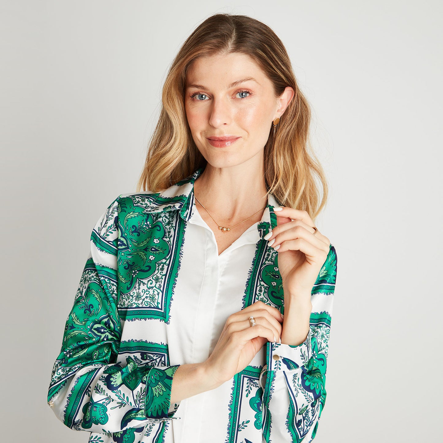 Blusón Manga Larga Con Roll Up Verde