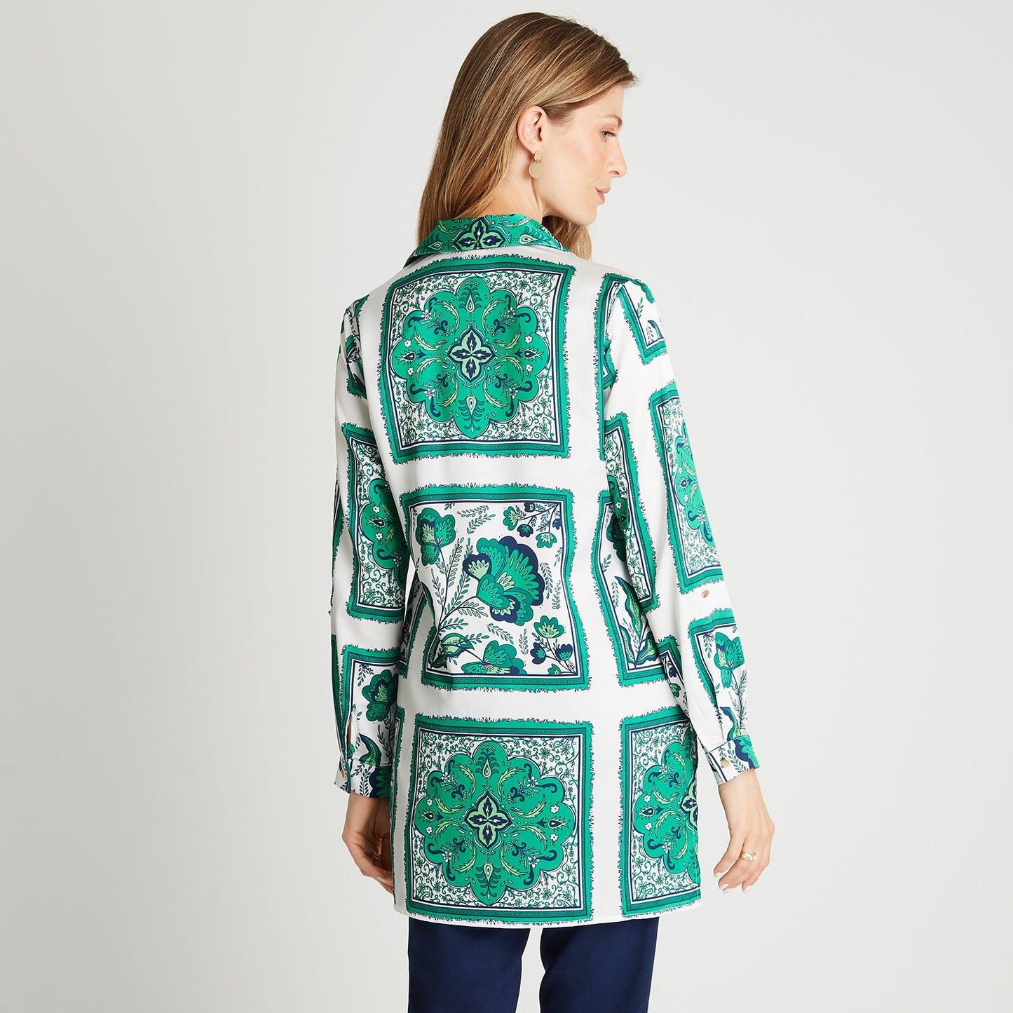 Blusón Manga Larga Con Roll Up Verde