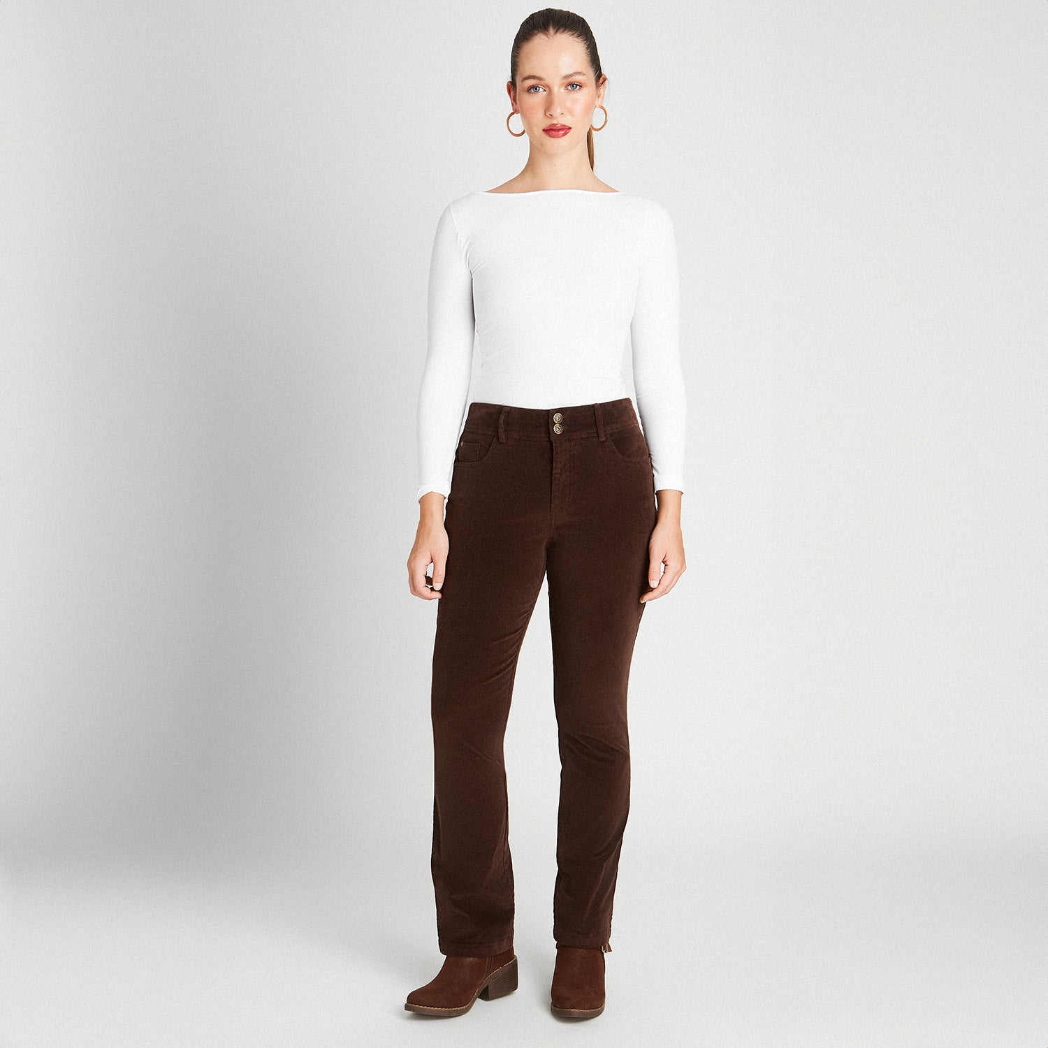 Pantalón De Cotele Con Push Up y 2 Botones Café