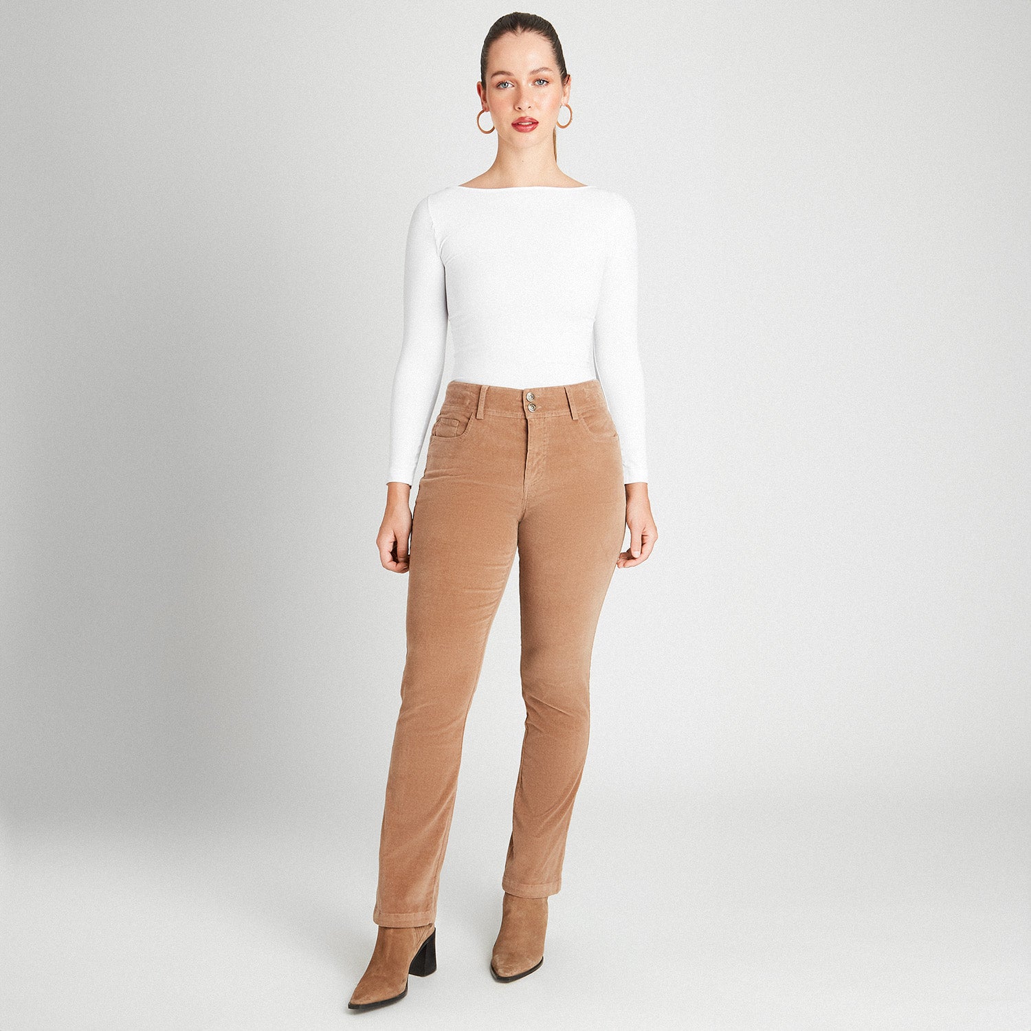 Pantalón De Cotele Con Push Up y 2 Botones Beige