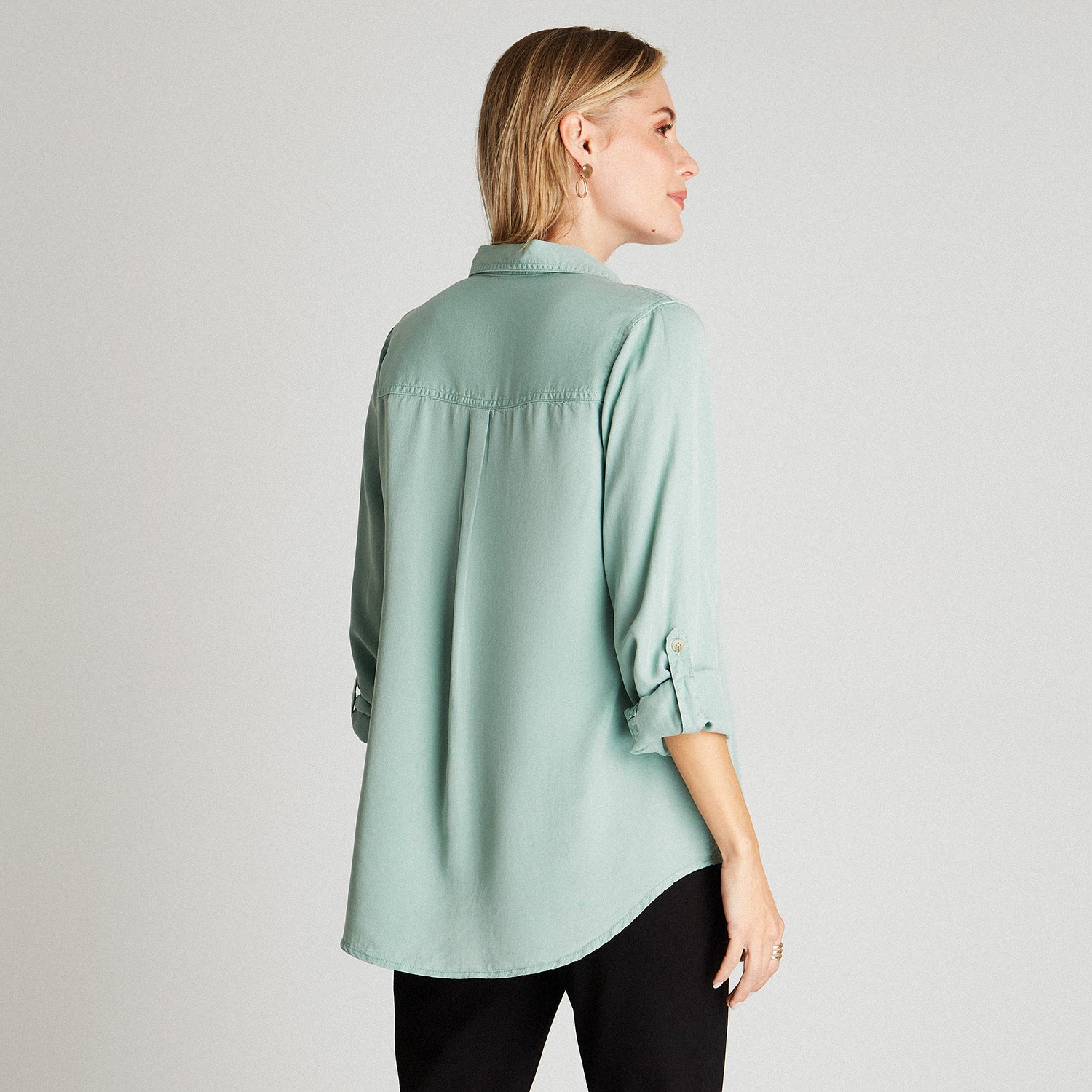 Blusa Verde Menta Cuello Camisero