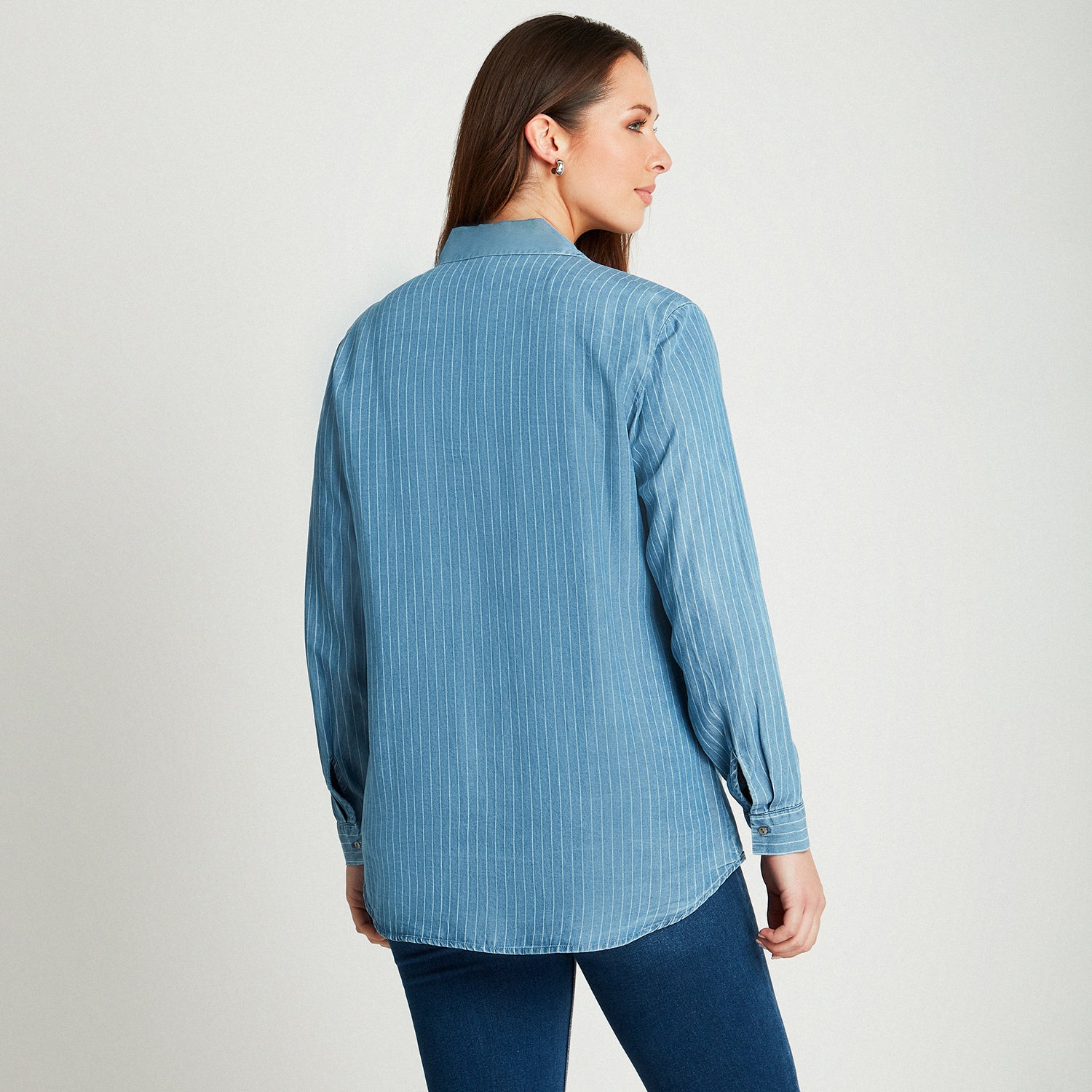 Blusa Azul Medio Manga Larga con Cuello Camisero