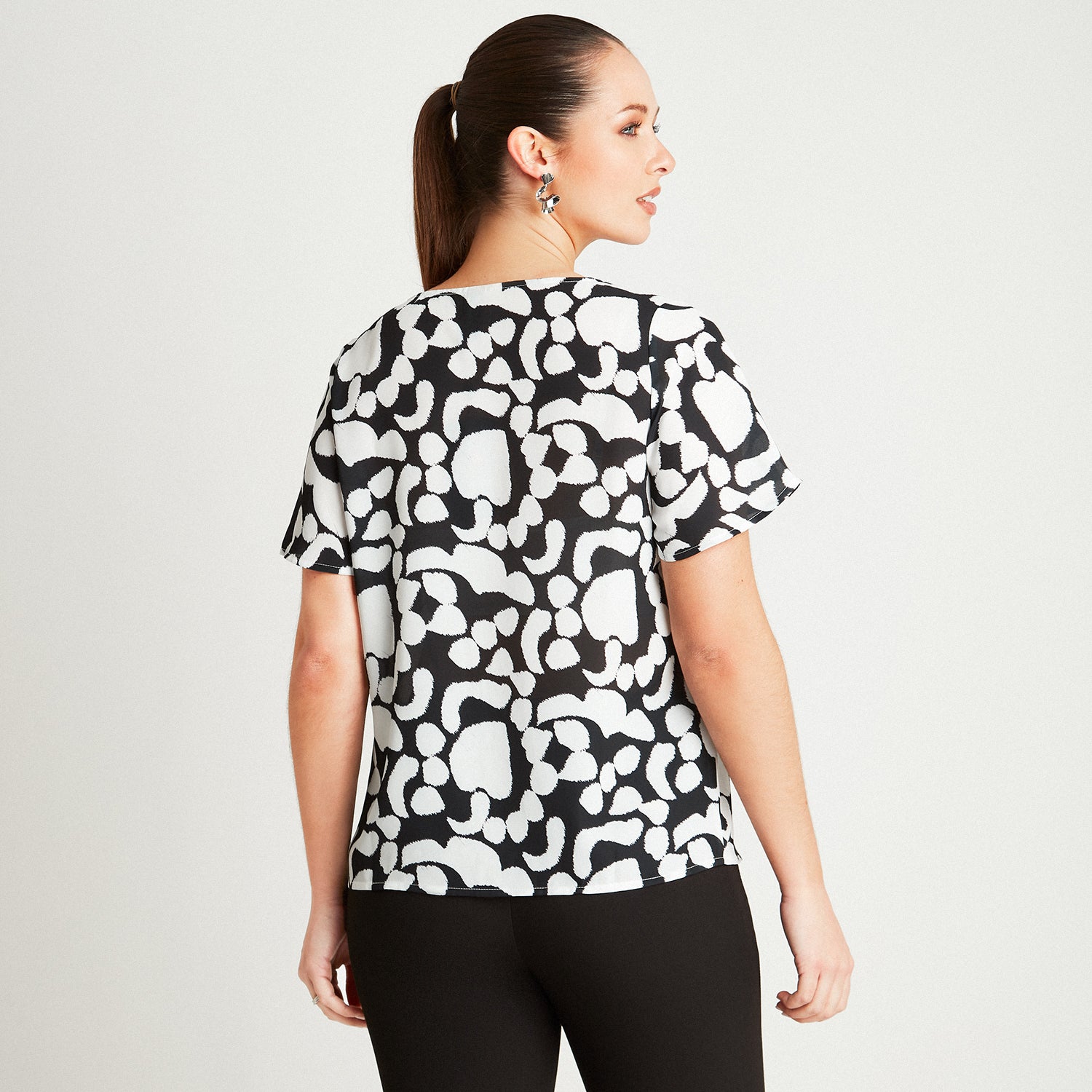 Blusa Crudo Manga Corta Cuello V