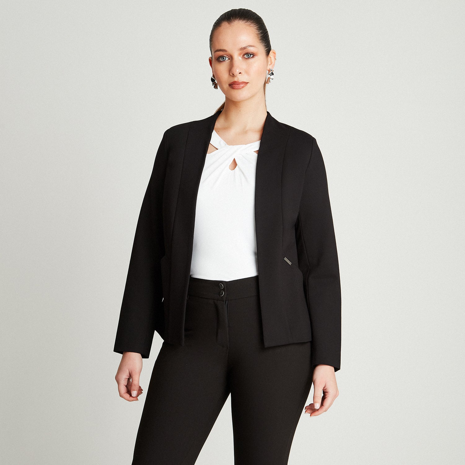 Blazer Negro Manga Larga Cuello Solapa