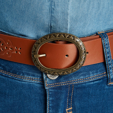 Cinturón De Pu Con Diseño Bordado Laser