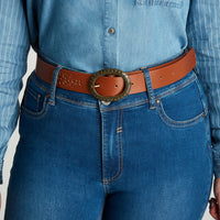 Cinturón De Pu Con Diseño Bordado Laser