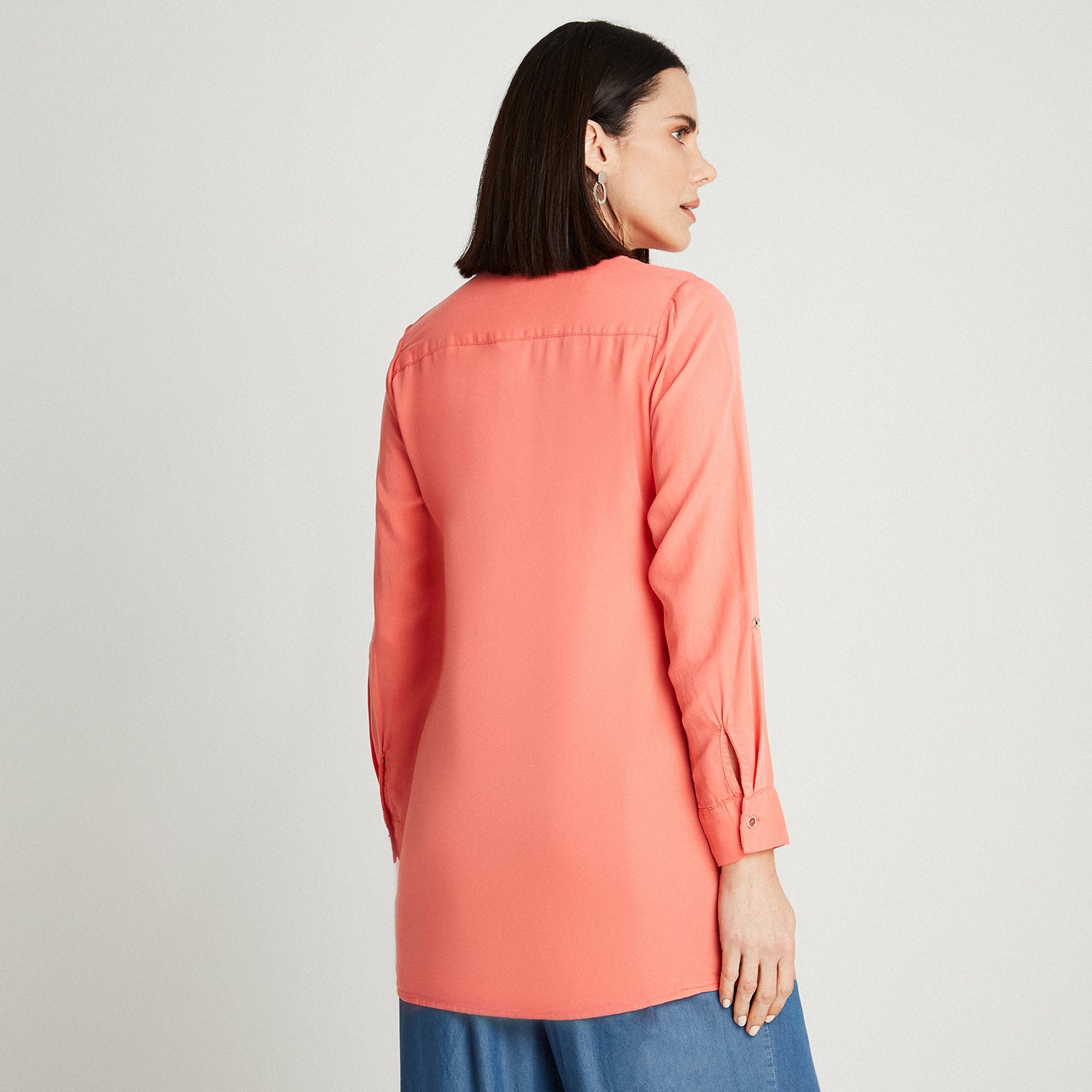 Blusa Coral Manga Roll Up Cuello Camisero