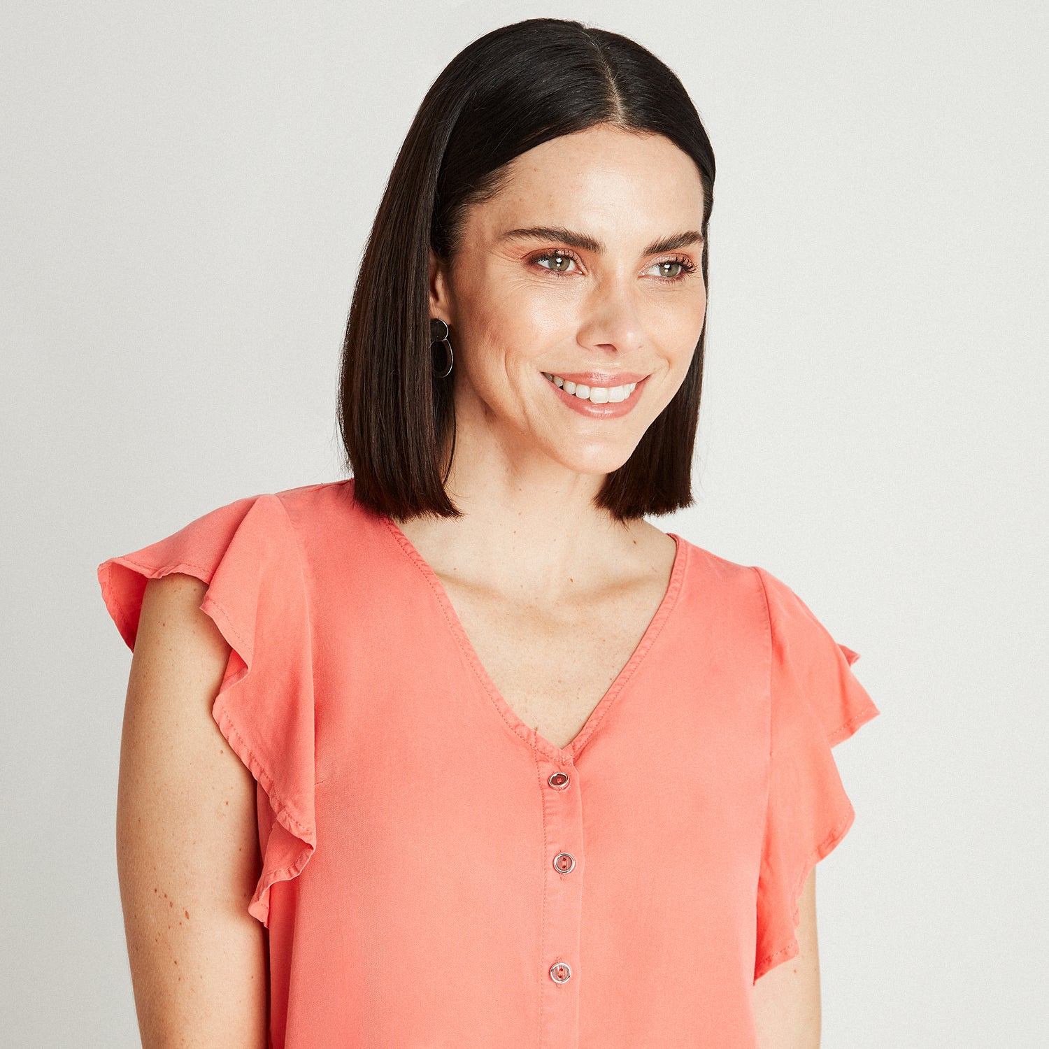 Blusa Coral Manga Corta Cuello V