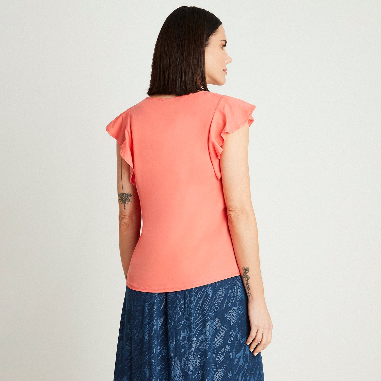 Blusa Coral Manga Corta Cuello V