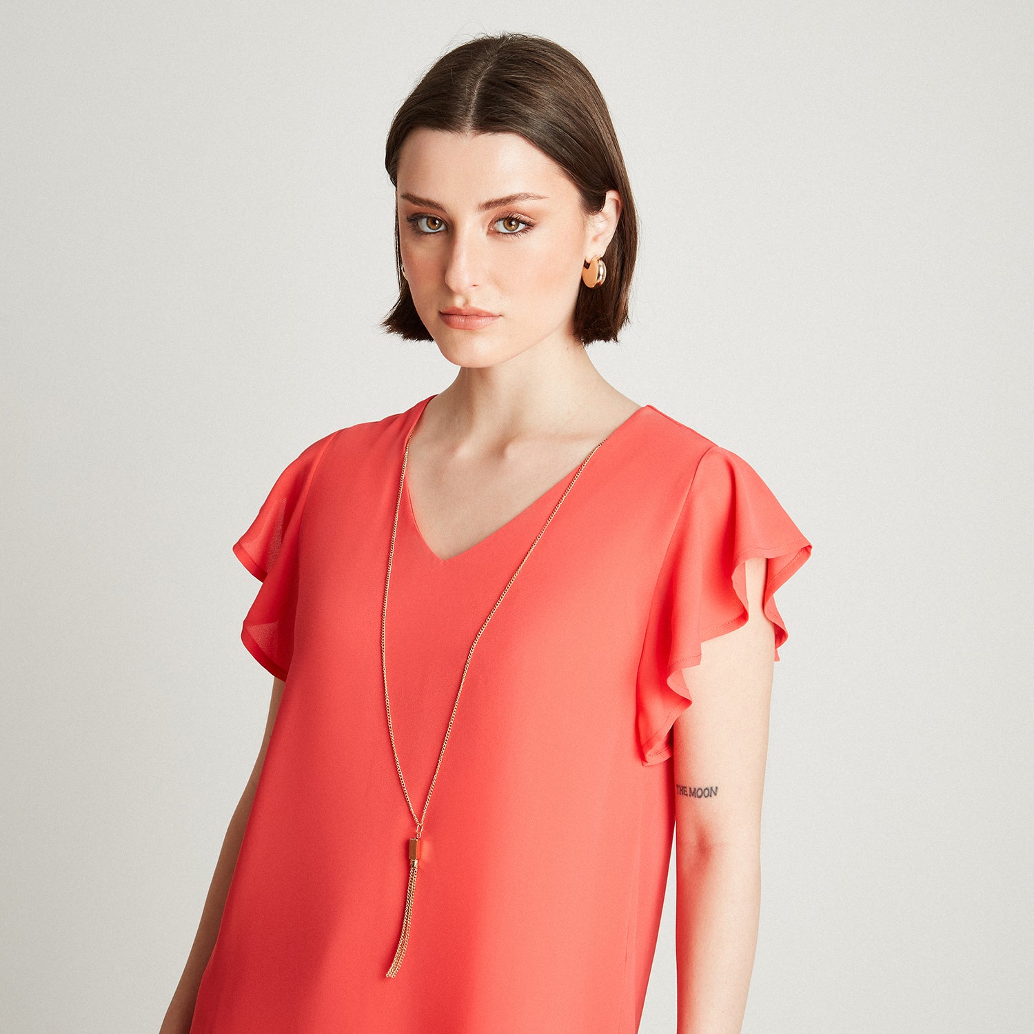 Blusa Coral Manga Vuelo Collar En Escote