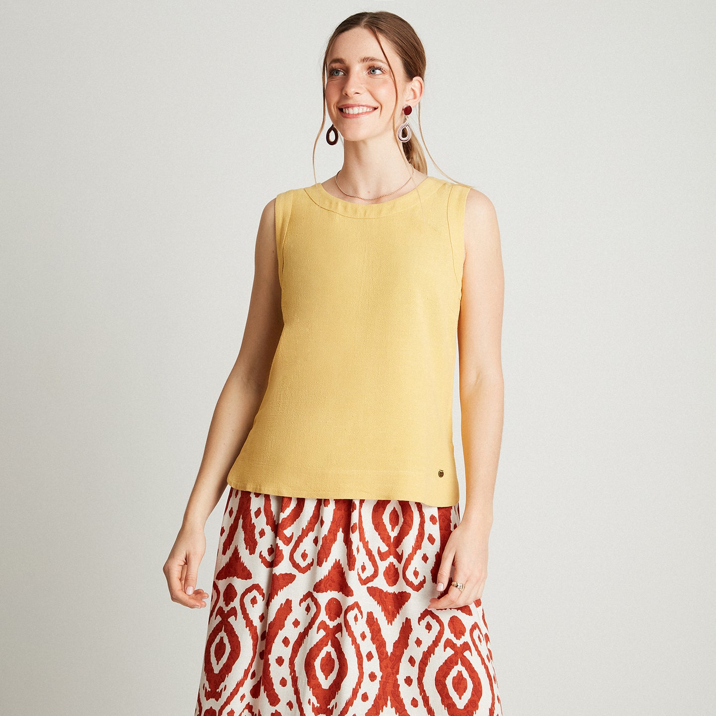 Blusa Mostaza Sin Manga Liso - Lorenzo di Pontti