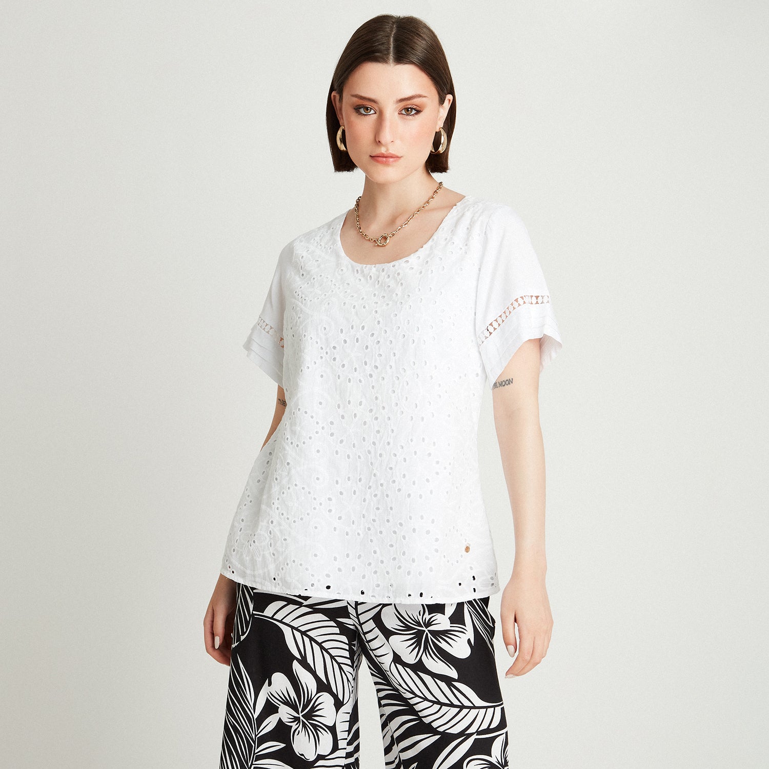 Blusa Blanco Manga Corta Cuello Redondo