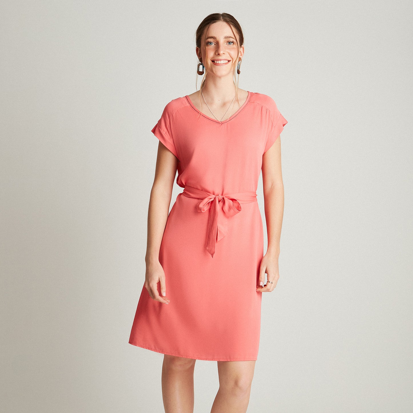 Vestido Midi Coral Manga Kimono Cuello V