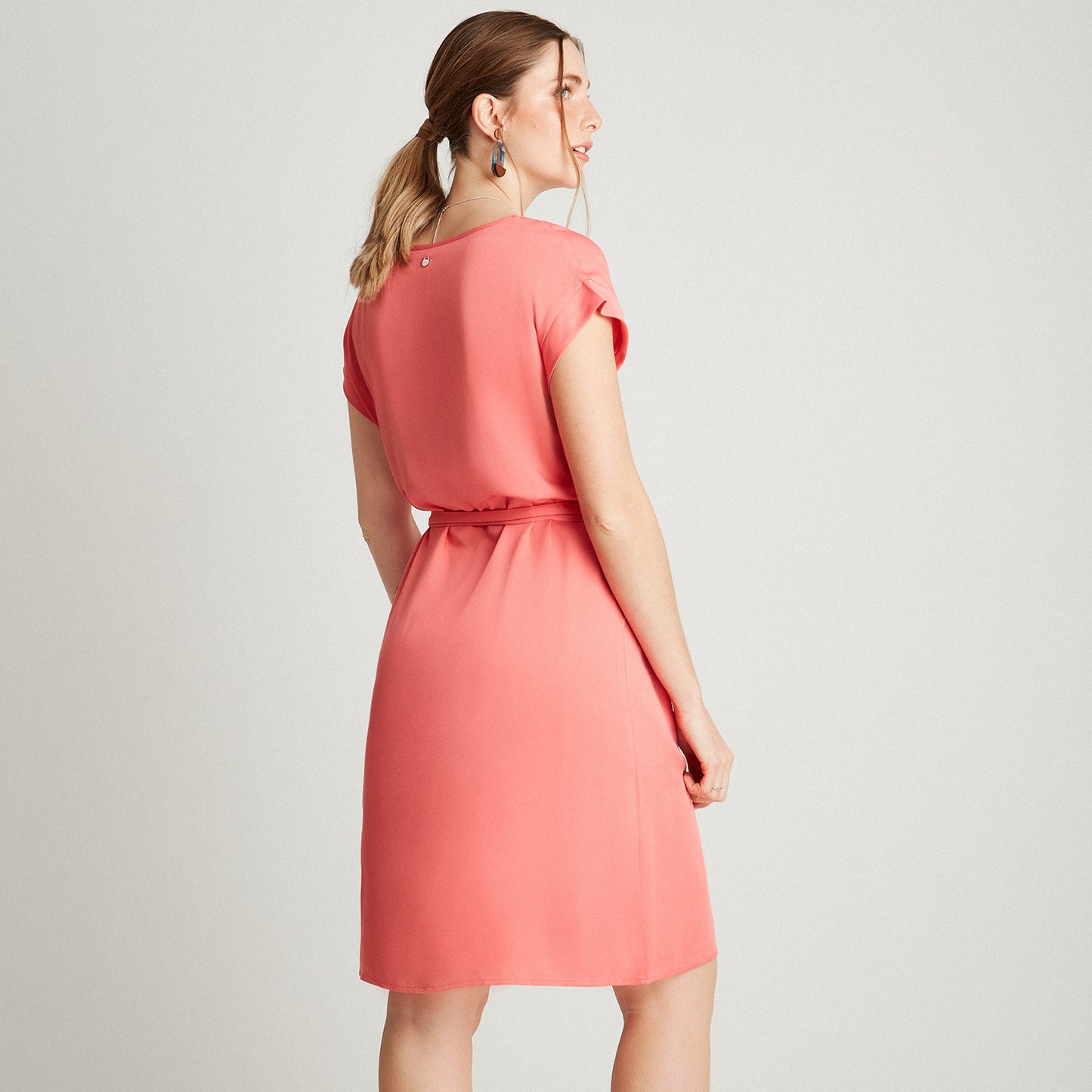 Vestido Midi Coral Manga Kimono Cuello V