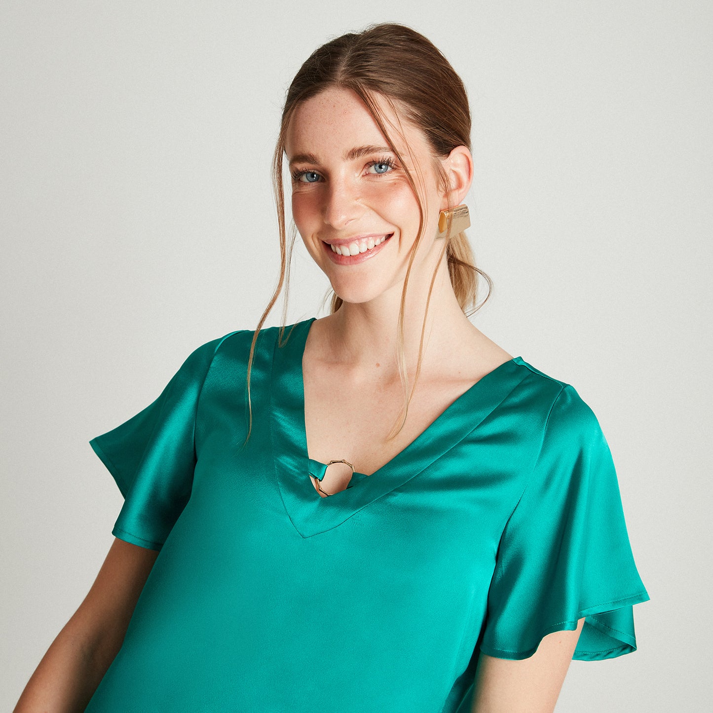 Blusa Verde Manga Corta Cuello V