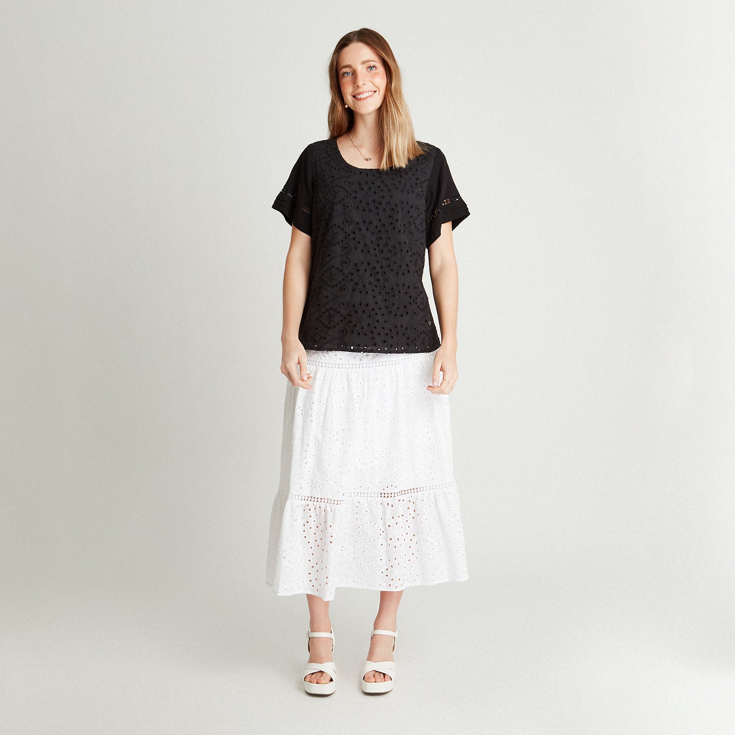 Blusa Negro Cuello Redondo - Lorenzo di Pontti